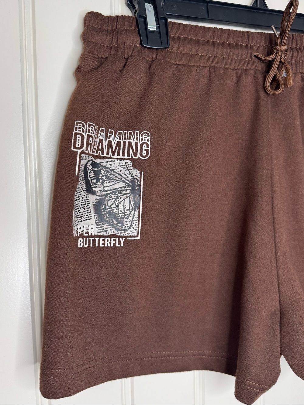 3/for $15 🍒 SHEIN Brown Graphic Drawstring Athletic Shorts (Women’s Size Medium) - Picture 3 of 9
